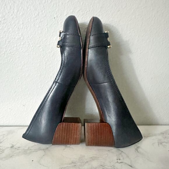 Tory Burch Navy Leather Gold Logo Hardware Low Block Heel women’s Size 7 - Picture 6 of 12